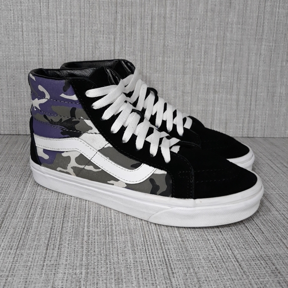 Shoes - Vans Old Skool Hi Camo Sneakers Sz 7.5